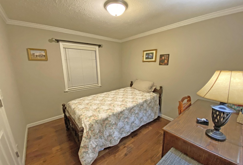 160 CLEMENT DR, Savannah, Tennessee 38372, 3 Bedrooms Bedrooms, 6 Rooms Rooms,1 BathroomBathrooms,Residential,For Sale,CLEMENT,10206660