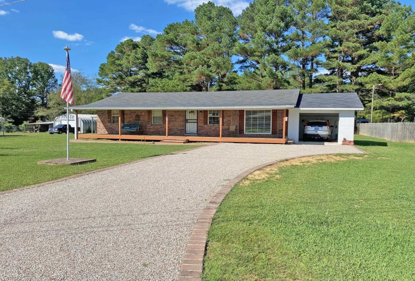 160 CLEMENT DR, Savannah, Tennessee 38372, 3 Bedrooms Bedrooms, 6 Rooms Rooms,1 BathroomBathrooms,Residential,For Sale,CLEMENT,10206660