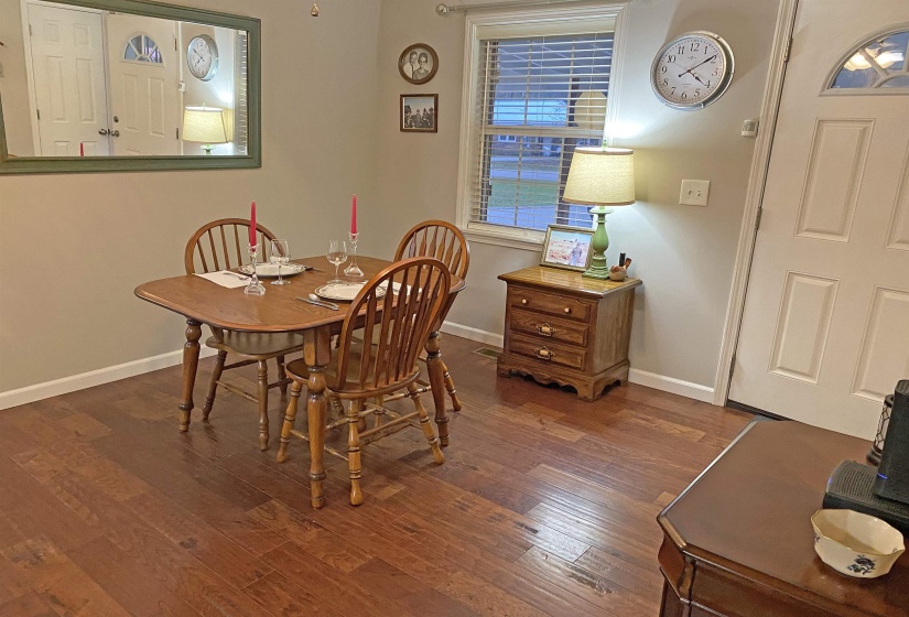 160 CLEMENT DR, Savannah, Tennessee 38372, 3 Bedrooms Bedrooms, 6 Rooms Rooms,1 BathroomBathrooms,Residential,For Sale,CLEMENT,10206660