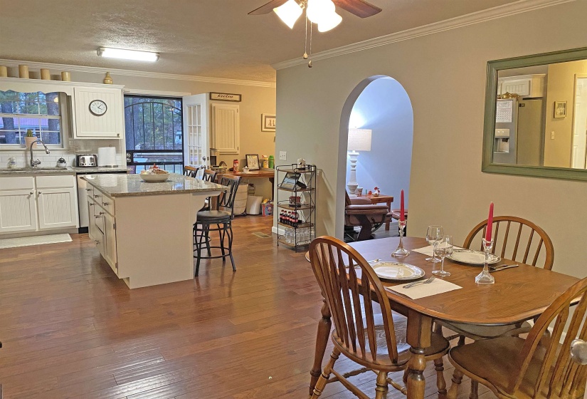 160 CLEMENT DR, Savannah, Tennessee 38372, 3 Bedrooms Bedrooms, 6 Rooms Rooms,1 BathroomBathrooms,Residential,For Sale,CLEMENT,10206660