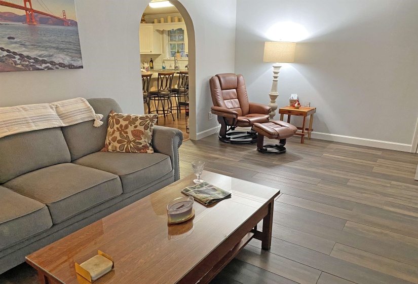 160 CLEMENT DR, Savannah, Tennessee 38372, 3 Bedrooms Bedrooms, 6 Rooms Rooms,1 BathroomBathrooms,Residential,For Sale,CLEMENT,10206660