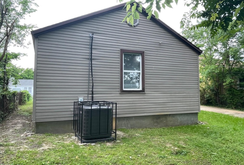 958 BIRCH ST, Memphis, Tennessee 38108, 2 Bedroom Bedrooms, 6 Room Rooms,2 BathroomBathrooms,Residential,For Sale,BIRCH,0,10206798