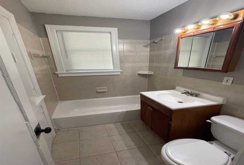 958 BIRCH ST, Memphis, Tennessee 38108, 2 Bedroom Bedrooms, 6 Room Rooms,2 BathroomBathrooms,Residential,For Sale,BIRCH,0,10206798