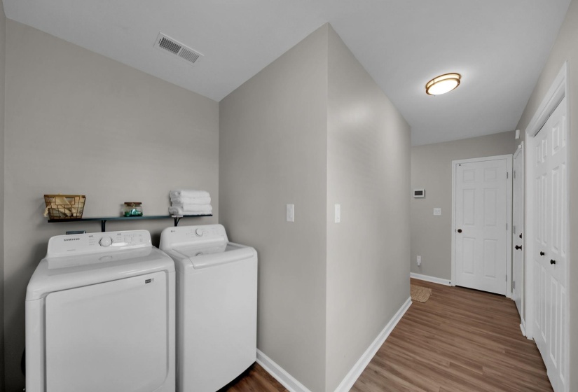 1023 FORREST AVE, Memphis, Tennessee 38105, 4 Bedroom Bedrooms, 7 Room Rooms,2 BathroomBathrooms,Residential,For Sale,FORREST,0,10207007