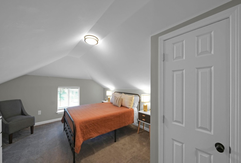 1023 FORREST AVE, Memphis, Tennessee 38105, 4 Bedroom Bedrooms, 7 Room Rooms,2 BathroomBathrooms,Residential,For Sale,FORREST,0,10207007