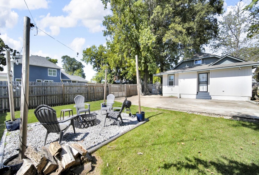 1023 FORREST AVE, Memphis, Tennessee 38105, 4 Bedroom Bedrooms, 7 Room Rooms,2 BathroomBathrooms,Residential,For Sale,FORREST,0,10207007