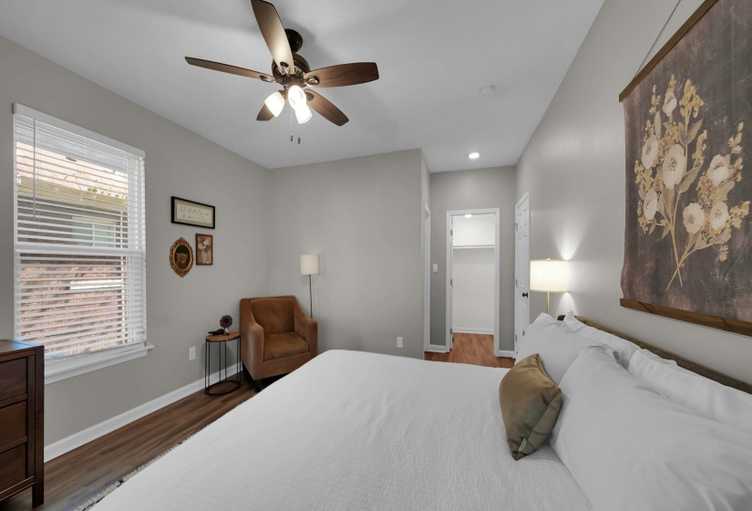 1023 FORREST AVE, Memphis, Tennessee 38105, 4 Bedroom Bedrooms, 7 Room Rooms,2 BathroomBathrooms,Residential,For Sale,FORREST,0,10207007