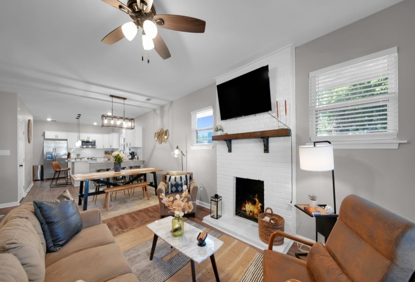 1023 FORREST AVE, Memphis, Tennessee 38105, 4 Bedroom Bedrooms, 7 Room Rooms,2 BathroomBathrooms,Residential,For Sale,FORREST,0,10207007