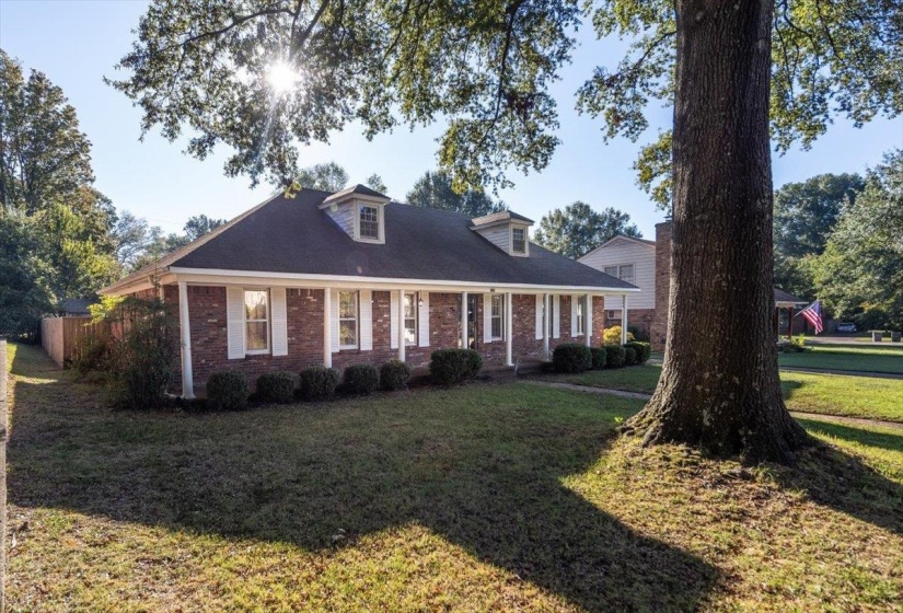 2354 GLENCLIFF ST, Memphis, Tennessee 38119, 3 Bedrooms Bedrooms, 8 Rooms Rooms,2 BathroomsBathrooms,Residential,For Sale,GLENCLIFF,10207066