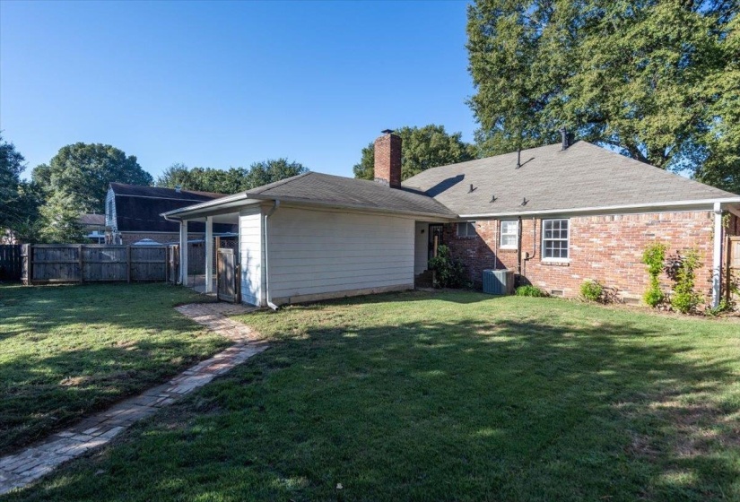 2354 GLENCLIFF ST, Memphis, Tennessee 38119, 3 Bedrooms Bedrooms, 8 Rooms Rooms,2 BathroomsBathrooms,Residential,For Sale,GLENCLIFF,10207066