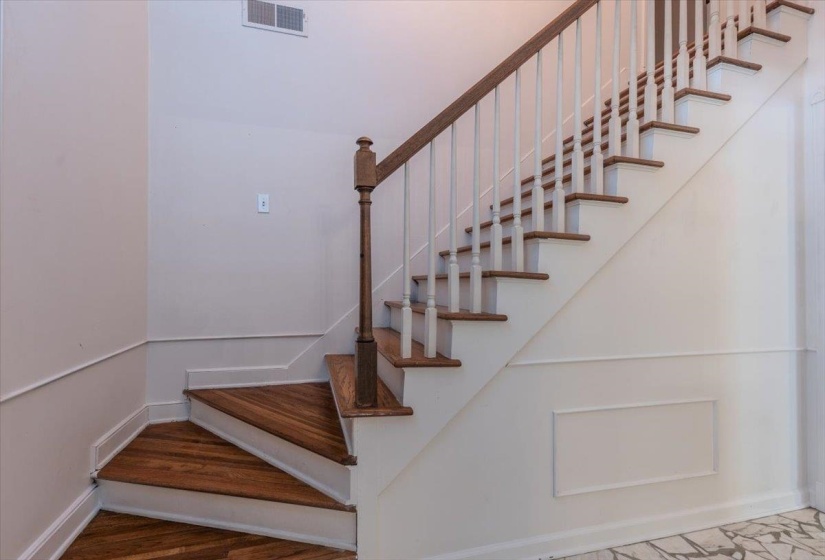 2354 GLENCLIFF ST, Memphis, Tennessee 38119, 3 Bedrooms Bedrooms, 8 Rooms Rooms,2 BathroomsBathrooms,Residential,For Sale,GLENCLIFF,10207066