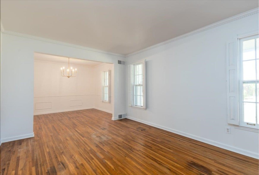 2354 GLENCLIFF ST, Memphis, Tennessee 38119, 3 Bedrooms Bedrooms, 8 Rooms Rooms,2 BathroomsBathrooms,Residential,For Sale,GLENCLIFF,10207066