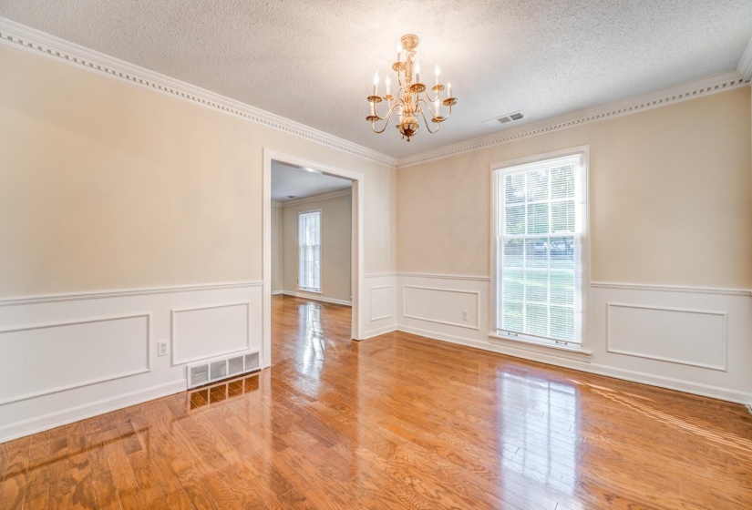 2584 CEDAR RIDGE DR, Germantown, Tennessee 38138, 4 Bedrooms Bedrooms, 9 Rooms Rooms,2.1 BathroomsBathrooms,Residential,For Sale,CEDAR RIDGE,10207068