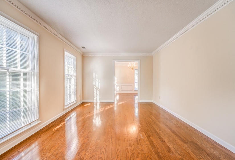 2584 CEDAR RIDGE DR, Germantown, Tennessee 38138, 4 Bedrooms Bedrooms, 9 Rooms Rooms,2.1 BathroomsBathrooms,Residential,For Sale,CEDAR RIDGE,10207068