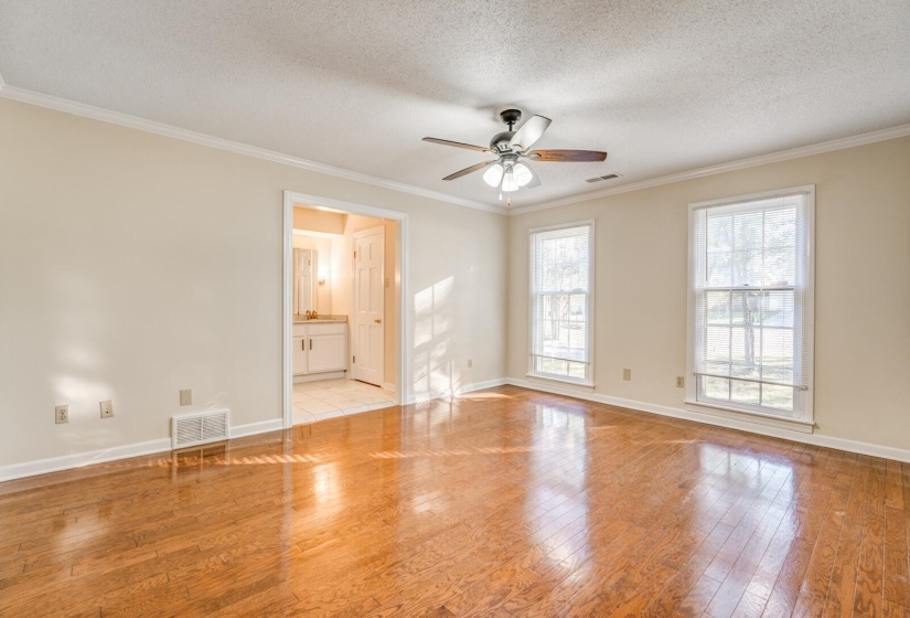 2584 CEDAR RIDGE DR, Germantown, Tennessee 38138, 4 Bedrooms Bedrooms, 9 Rooms Rooms,2.1 BathroomsBathrooms,Residential,For Sale,CEDAR RIDGE,10207068
