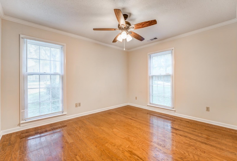 2584 CEDAR RIDGE DR, Germantown, Tennessee 38138, 4 Bedrooms Bedrooms, 9 Rooms Rooms,2.1 BathroomsBathrooms,Residential,For Sale,CEDAR RIDGE,10207068