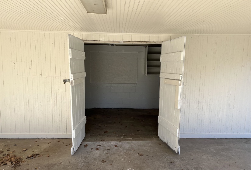 915 GARLAND ST, Memphis, Tennessee 38107, 3 Bedroom Bedrooms, 6 Room Rooms,2 BathroomBathrooms,Residential,For Sale,GARLAND,0,10207226