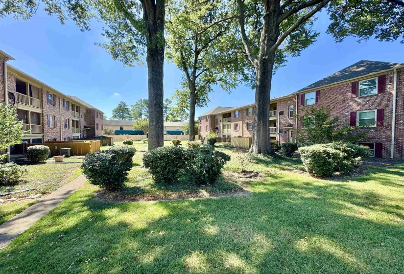 1202 MIDDLE COURT CT, Memphis, Tennessee 38119, 1 Bedroom Bedrooms, 4 Room Rooms,1 BathroomBathrooms,Residential,For Sale,MIDDLE COURT,0,10207231