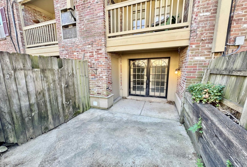 1202 MIDDLE COURT CT, Memphis, Tennessee 38119, 1 Bedroom Bedrooms, 4 Room Rooms,1 BathroomBathrooms,Residential,For Sale,MIDDLE COURT,0,10207231