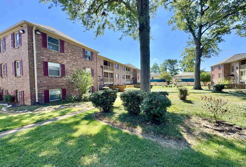 1202 MIDDLE COURT CT, Memphis, Tennessee 38119, 1 Bedroom Bedrooms, 4 Room Rooms,1 BathroomBathrooms,Residential,For Sale,MIDDLE COURT,0,10207231