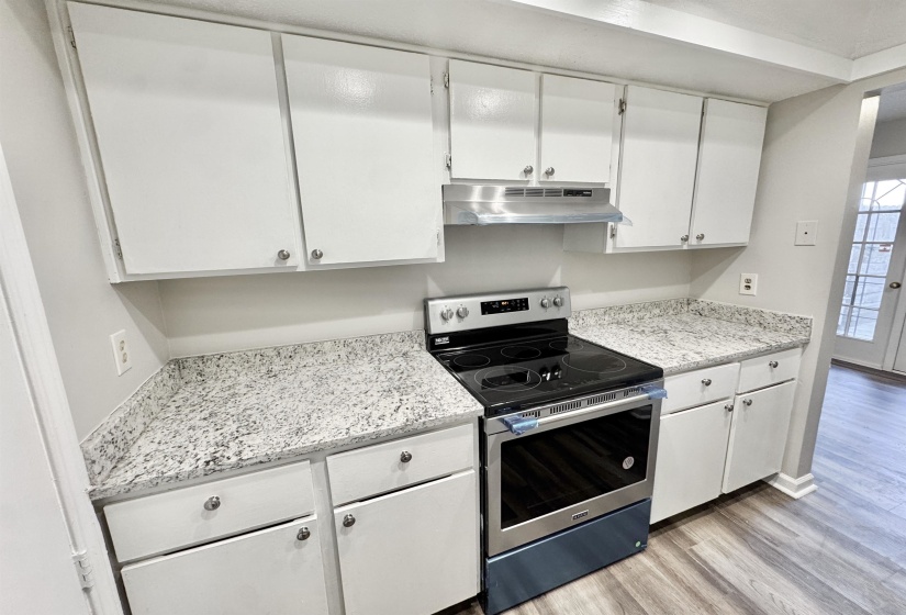 1202 MIDDLE COURT CT, Memphis, Tennessee 38119, 1 Bedroom Bedrooms, 4 Room Rooms,1 BathroomBathrooms,Residential,For Sale,MIDDLE COURT,0,10207231