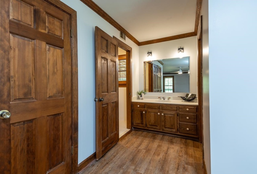 900 CENTERPOINT DR, Mason, Tennessee 38049, 4 Bedrooms Bedrooms, 9 Rooms Rooms,3.1 BathroomsBathrooms,Residential,For Sale,CENTERPOINT,10207338