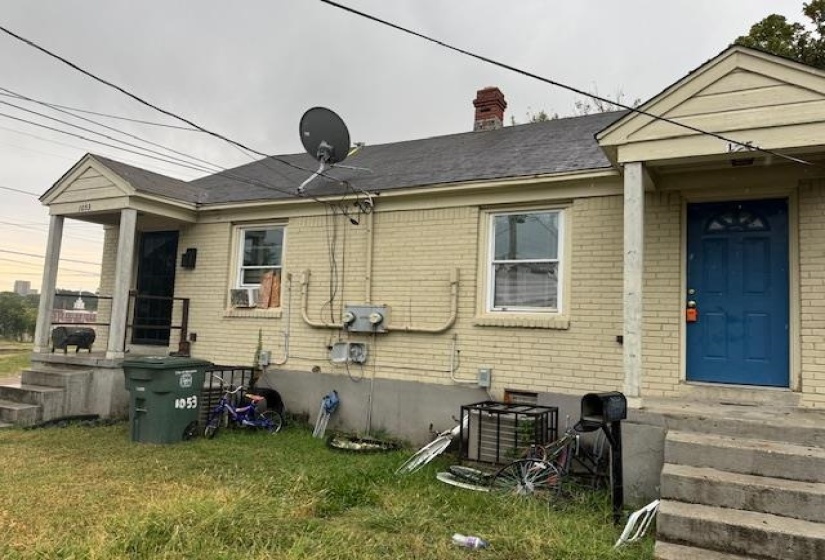 1051 LAGRANGE AVE, Memphis, Tennessee 38107, 2 Bedrooms Bedrooms, 8 Rooms Rooms,2 BathroomsBathrooms,Residential,For Sale,LAGRANGE,10207445