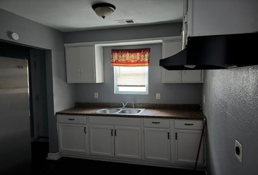 1051 LAGRANGE AVE, Memphis, Tennessee 38107, 2 Bedrooms Bedrooms, 8 Rooms Rooms,2 BathroomsBathrooms,Residential,For Sale,LAGRANGE,10207445