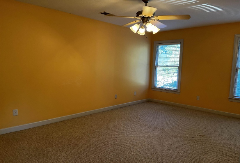 206 REESE ST, Memphis, Tennessee 38111, 4 Bedrooms Bedrooms, 8 Rooms Rooms,2.1 BathroomsBathrooms,Residential,For Sale,REESE,10207488