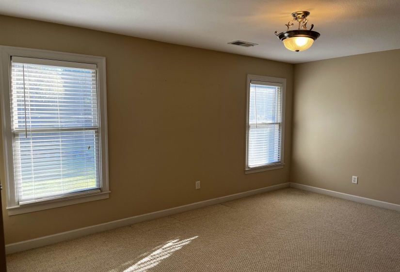 206 REESE ST, Memphis, Tennessee 38111, 4 Bedrooms Bedrooms, 8 Rooms Rooms,2.1 BathroomsBathrooms,Residential,For Sale,REESE,10207488