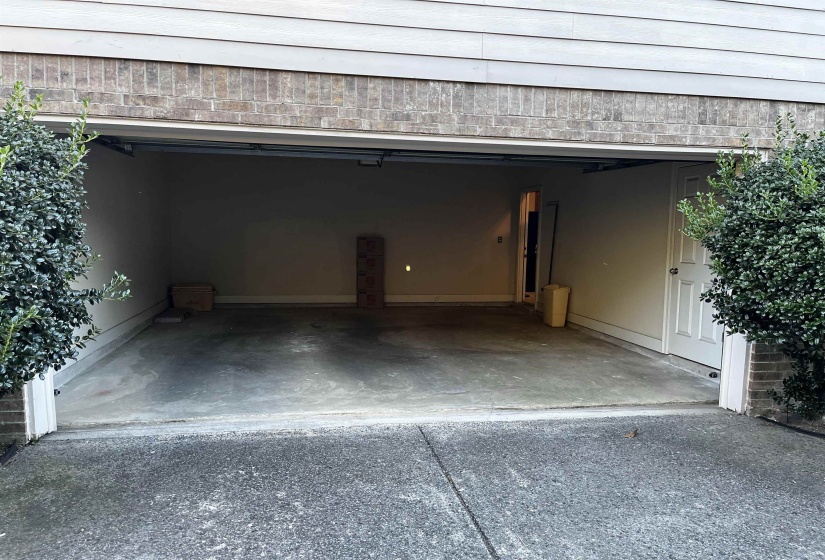 206 REESE ST, Memphis, Tennessee 38111, 4 Bedrooms Bedrooms, 8 Rooms Rooms,2.1 BathroomsBathrooms,Residential,For Sale,REESE,10207488