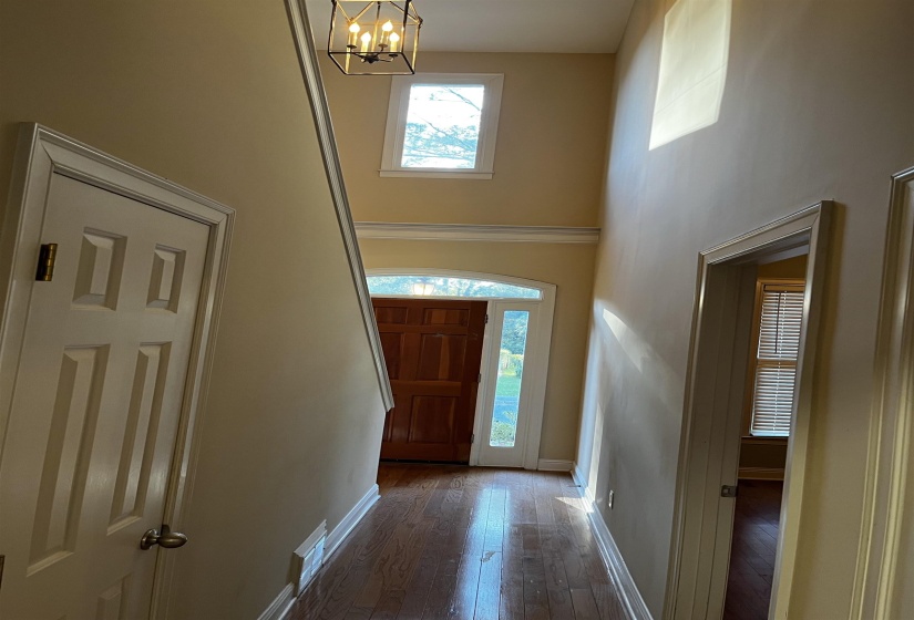 206 REESE ST, Memphis, Tennessee 38111, 4 Bedrooms Bedrooms, 8 Rooms Rooms,2.1 BathroomsBathrooms,Residential,For Sale,REESE,10207488