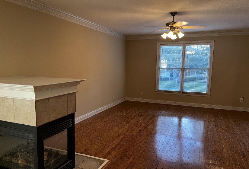 206 REESE ST, Memphis, Tennessee 38111, 4 Bedrooms Bedrooms, 8 Rooms Rooms,2.1 BathroomsBathrooms,Residential,For Sale,REESE,10207488
