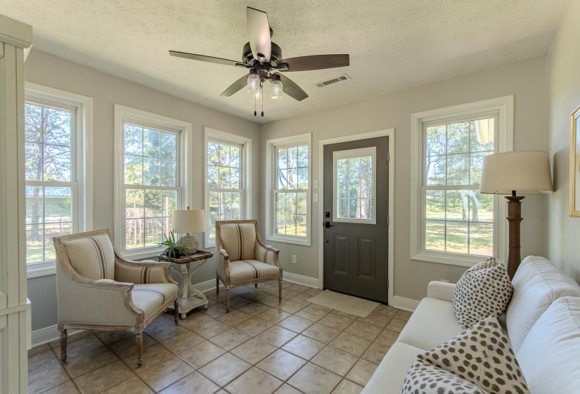 224 WILLOW DR, Adamsville, Tennessee 38310, 3 Bedrooms Bedrooms, 9 Rooms Rooms,2 BathroomsBathrooms,Residential,For Sale,WILLOW,10207521