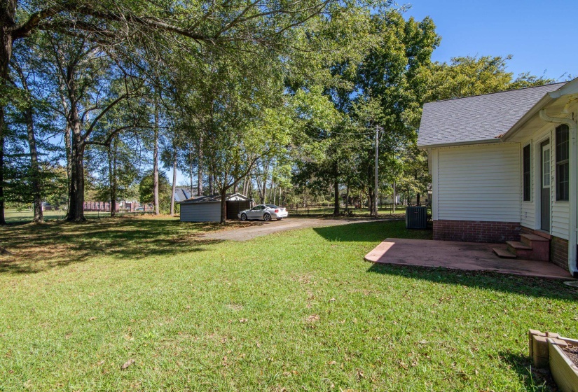 224 WILLOW DR, Adamsville, Tennessee 38310, 3 Bedrooms Bedrooms, 9 Rooms Rooms,2 BathroomsBathrooms,Residential,For Sale,WILLOW,10207521