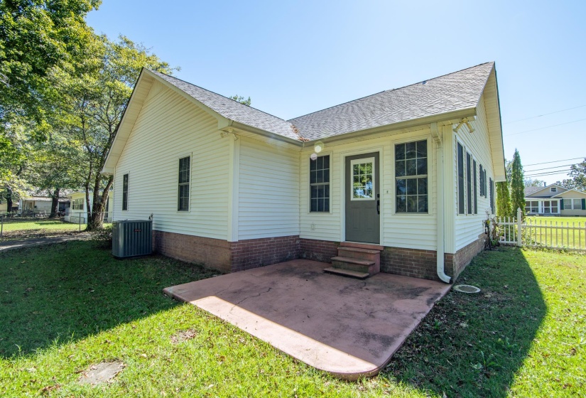 224 WILLOW DR, Adamsville, Tennessee 38310, 3 Bedrooms Bedrooms, 9 Rooms Rooms,2 BathroomsBathrooms,Residential,For Sale,WILLOW,10207521