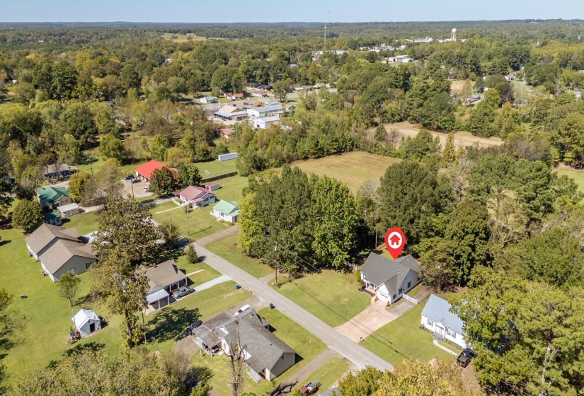 224 WILLOW DR, Adamsville, Tennessee 38310, 3 Bedrooms Bedrooms, 9 Rooms Rooms,2 BathroomsBathrooms,Residential,For Sale,WILLOW,10207521