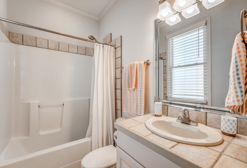 110 VANCE AVE, Memphis, Tennessee 38103, 2 Bedroom Bedrooms, 5 Room Rooms,2.1 BathroomBathrooms,Residential,For Sale,VANCE,0,10207577