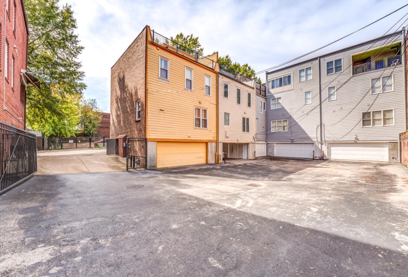 110 VANCE AVE, Memphis, Tennessee 38103, 2 Bedroom Bedrooms, 5 Room Rooms,2.1 BathroomBathrooms,Residential,For Sale,VANCE,0,10207577