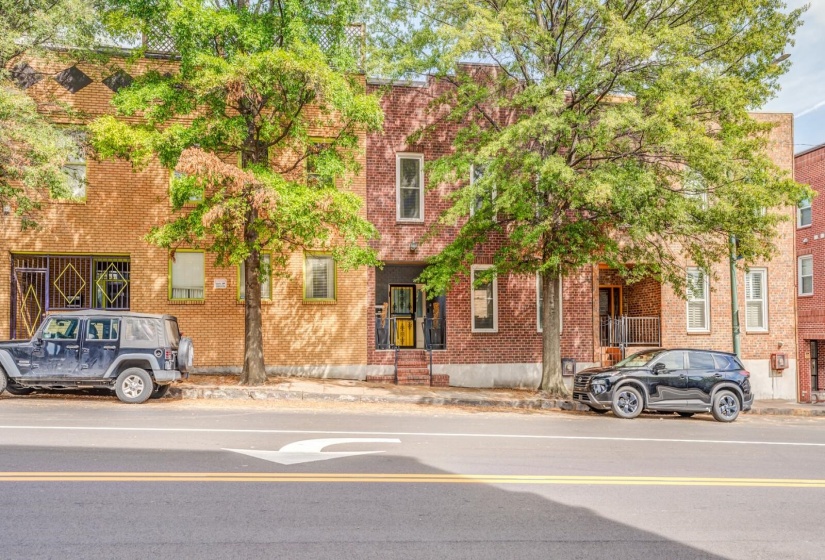 110 VANCE AVE, Memphis, Tennessee 38103, 2 Bedroom Bedrooms, 5 Room Rooms,2.1 BathroomBathrooms,Residential,For Sale,VANCE,0,10207577