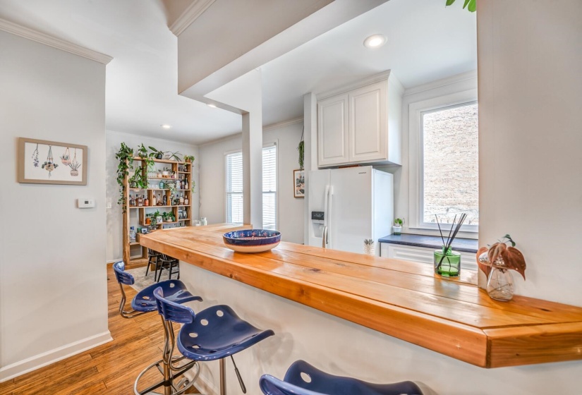 110 VANCE AVE, Memphis, Tennessee 38103, 2 Bedroom Bedrooms, 5 Room Rooms,2.1 BathroomBathrooms,Residential,For Sale,VANCE,0,10207577