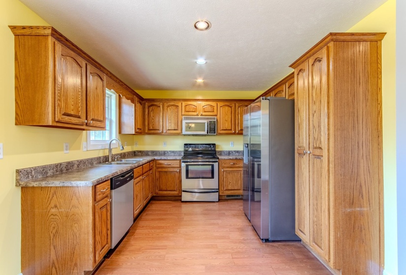 150 HOLLIS WAY, Adamsville, Tennessee 38310, 3 Bedrooms Bedrooms, 7 Rooms Rooms,2 BathroomsBathrooms,Residential,For Sale,HOLLIS,10207688