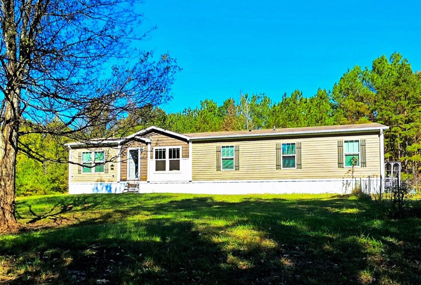 350 GEORGE LN, Michie, Tennessee 38357-6092, 3 Bedroom Bedrooms, 11 Room Rooms,3 BathroomBathrooms,Residential,For Sale,GEORGE,0,10207727