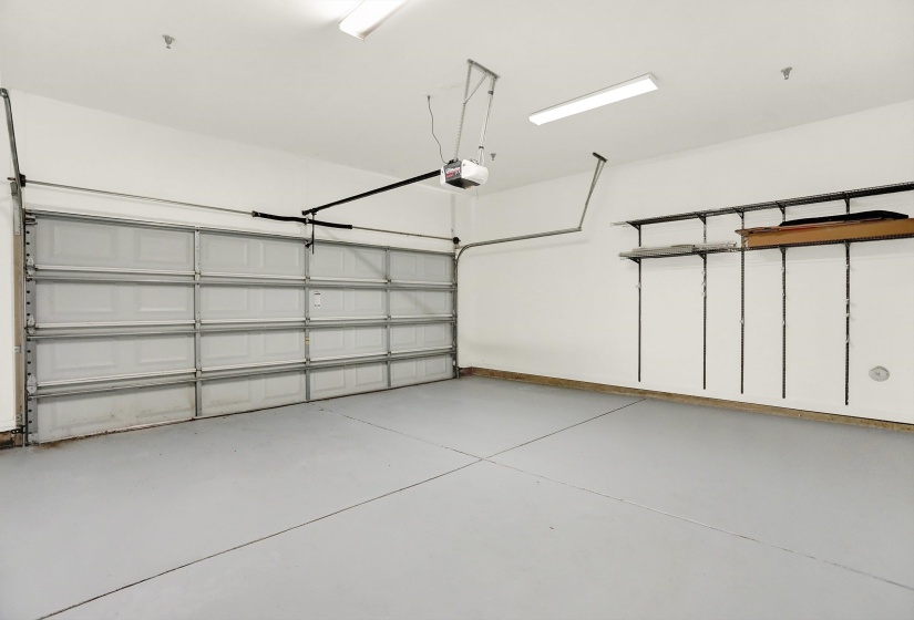 358 ISLAND DR, Memphis, Tennessee 38103, 4 Bedrooms Bedrooms, 9 Rooms Rooms,3.1 BathroomsBathrooms,Residential,For Sale,ISLAND,10207731