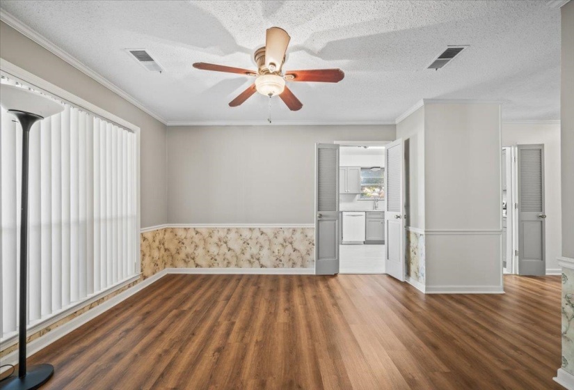 8438 RIVER GLEN DR, Germantown, Tennessee 38139, 4 Bedroom Bedrooms, 8 Room Rooms,2 BathroomBathrooms,Residential,For Sale,RIVER GLEN,0,10207978