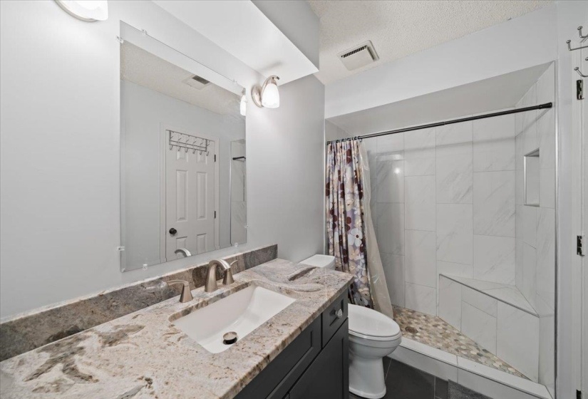 8438 RIVER GLEN DR, Germantown, Tennessee 38139, 4 Bedroom Bedrooms, 8 Room Rooms,2 BathroomBathrooms,Residential,For Sale,RIVER GLEN,0,10207978
