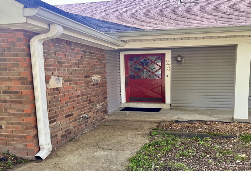 8438 RIVER GLEN DR, Germantown, Tennessee 38139, 4 Bedroom Bedrooms, 8 Room Rooms,2 BathroomBathrooms,Residential,For Sale,RIVER GLEN,0,10207978