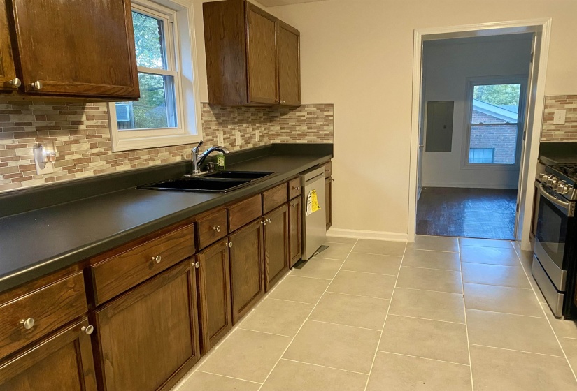 502 JAMES AVE, Covington, Tennessee 38019, 3 Bedroom Bedrooms, 7 Room Rooms,2 BathroomBathrooms,Residential,For Sale,JAMES,0,10207992