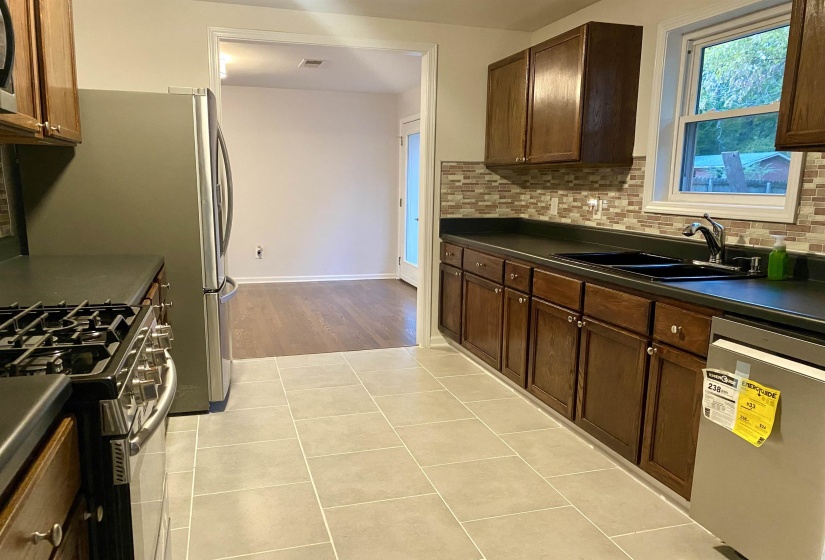 502 JAMES AVE, Covington, Tennessee 38019, 3 Bedroom Bedrooms, 7 Room Rooms,2 BathroomBathrooms,Residential,For Sale,JAMES,0,10207992