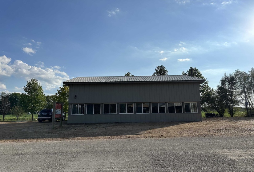 135 JAYCEE LN, Adamsville, Tennessee 38310-9999, 1 Bedroom Bedrooms, 3 Rooms Rooms,2 BathroomsBathrooms,Residential,For Sale,JAYCEE,10208039